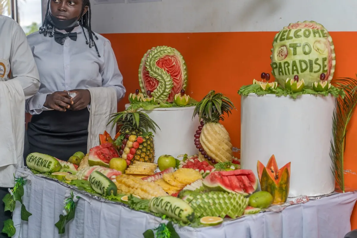 Sculpture sur fruits & légumes — SÉSAME Hôtellerie 12